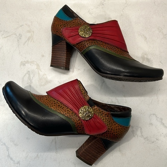 L’Artiste by Spring Step Women's Fia Dress Pump Embossed Hand Painted Leather - Picture 4 of 16